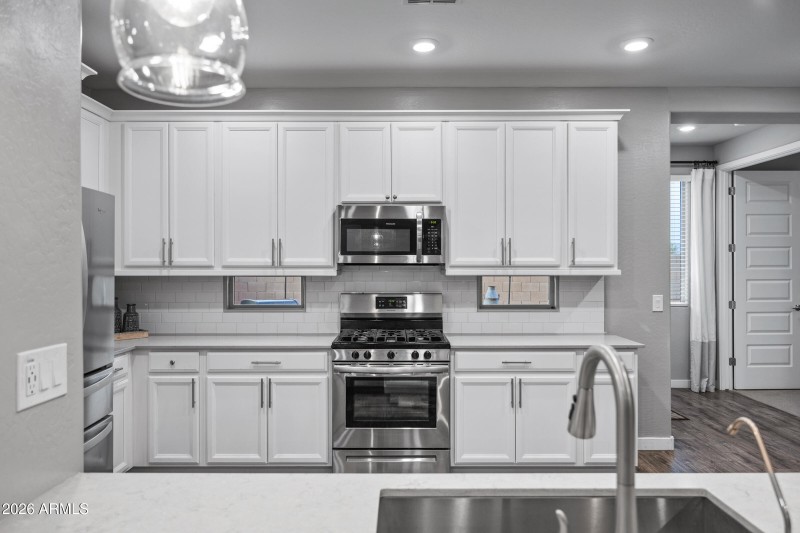 440 Pinnacle Ridge Dr-14