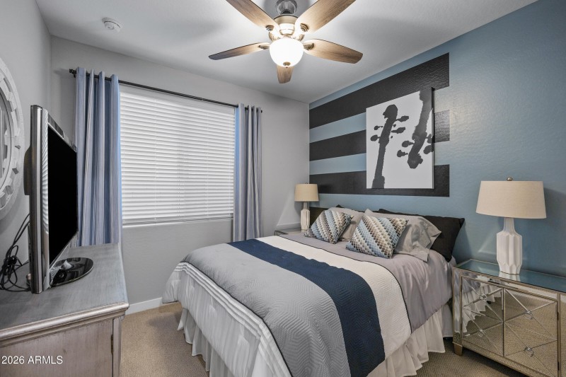 440 Pinnacle Ridge Dr-18