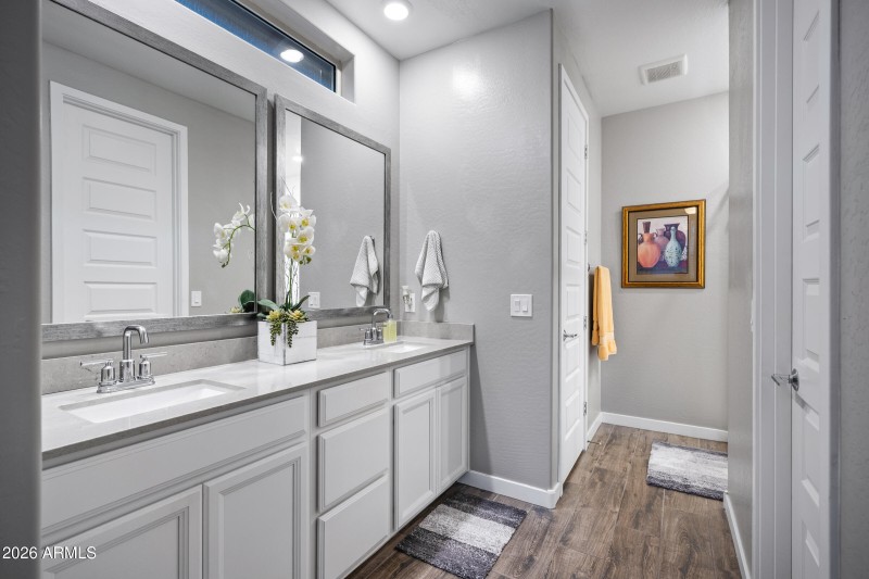 440 Pinnacle Ridge Dr-25