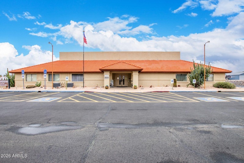 Clubhouse Outside__Resized