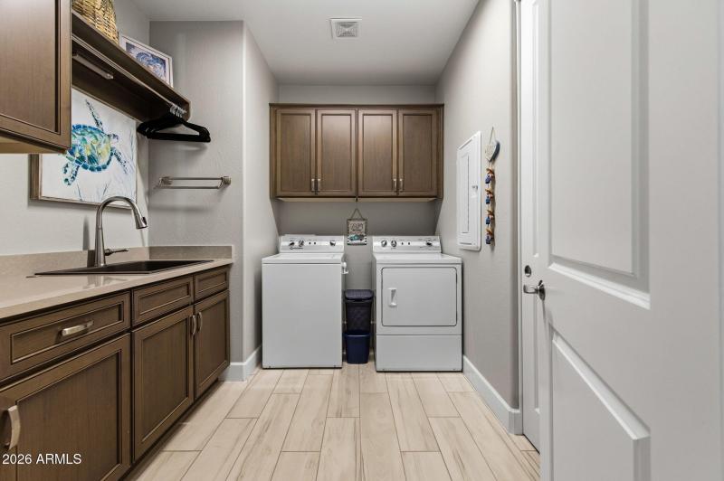 21-web-or-mls-4387 W Ruby Drive-19