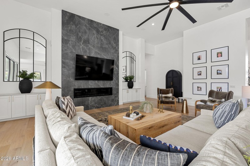 10-web-or-mls-4305-e-virgo-pl