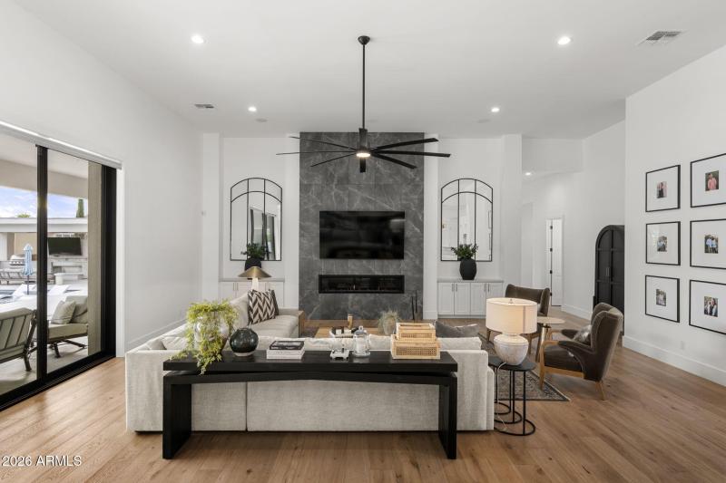 11-web-or-mls-4305-e-virgo-pl