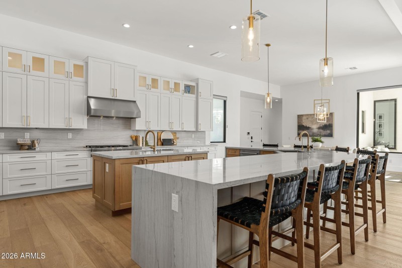 19-web-or-mls-4305-e-virgo-pl