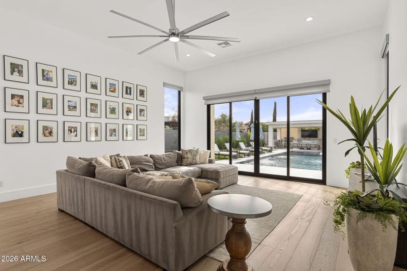 38-web-or-mls-4305-e-virgo-pl