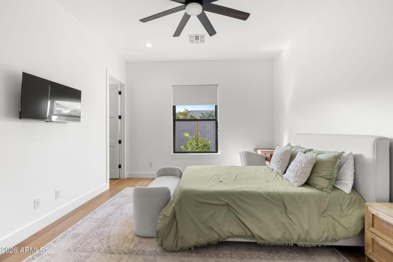 47-web-or-mls-4305-e-virgo-pl