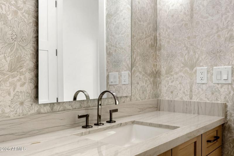 51-web-or-mls-4305-e-virgo-pl