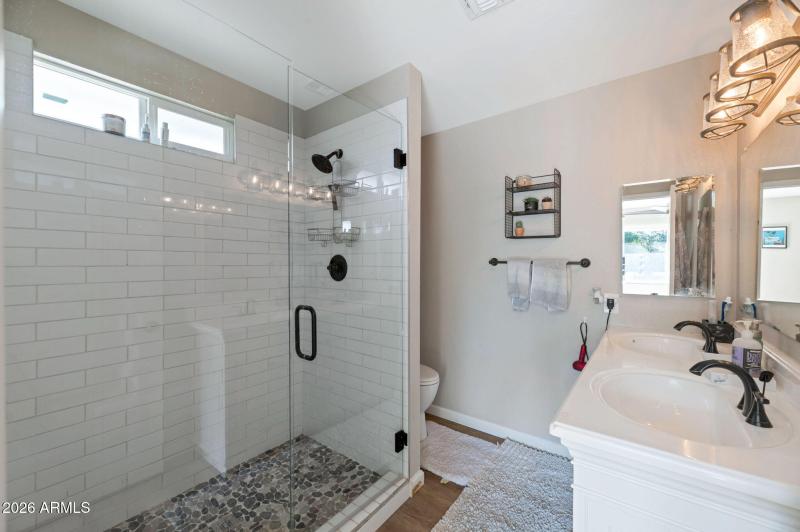 17-web-or-mls-QP-9208