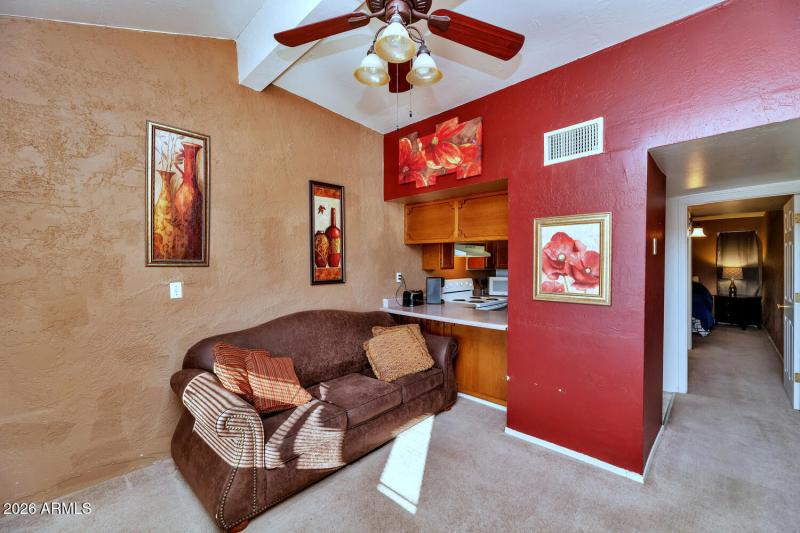 760 W Wickenburg Way-large-022-035-TOD73