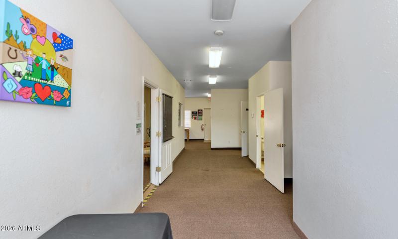 760 W Wickenburg Way-large-054-007-TOD73