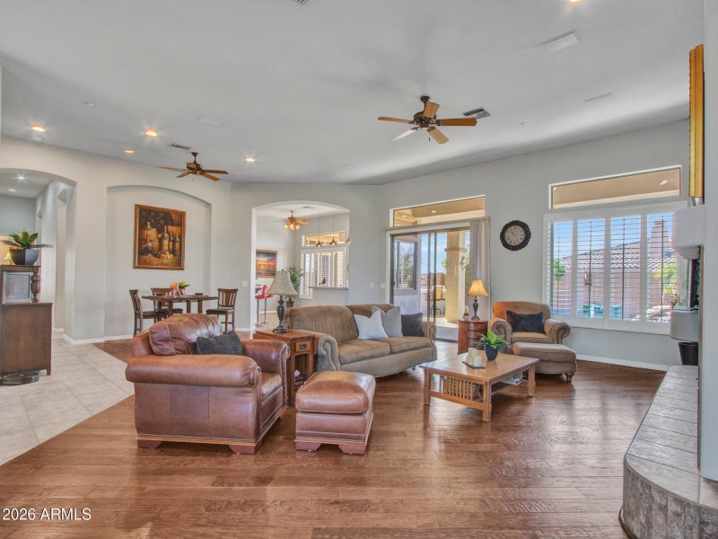 02-Living-&-Dining-rooms-(2)