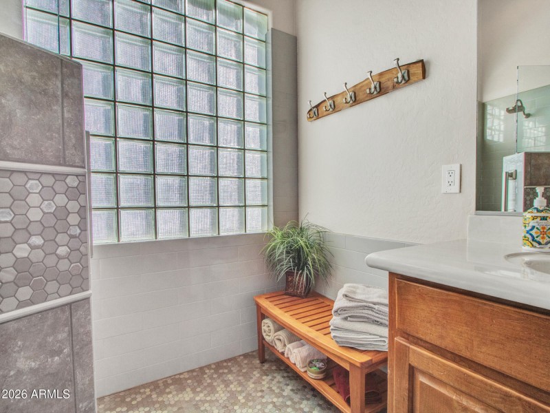 10-Primary-Bedroom-and-Bath-(7)