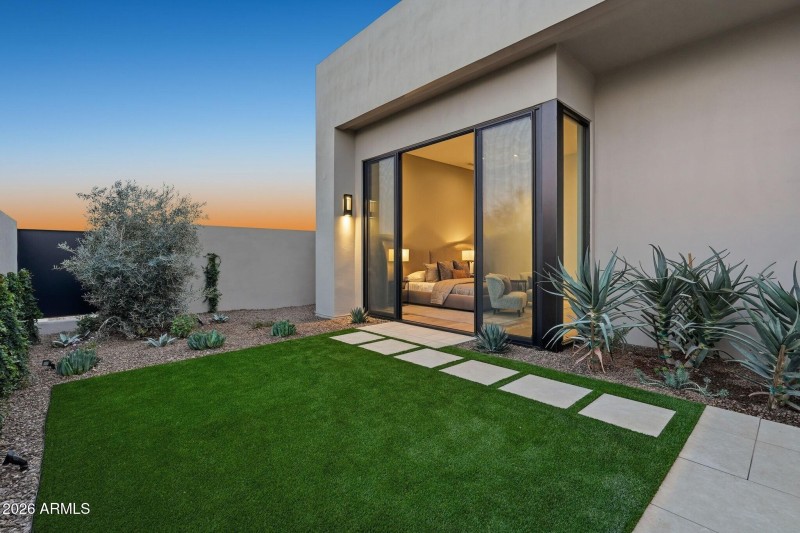 039_Primary WalkOut Patio