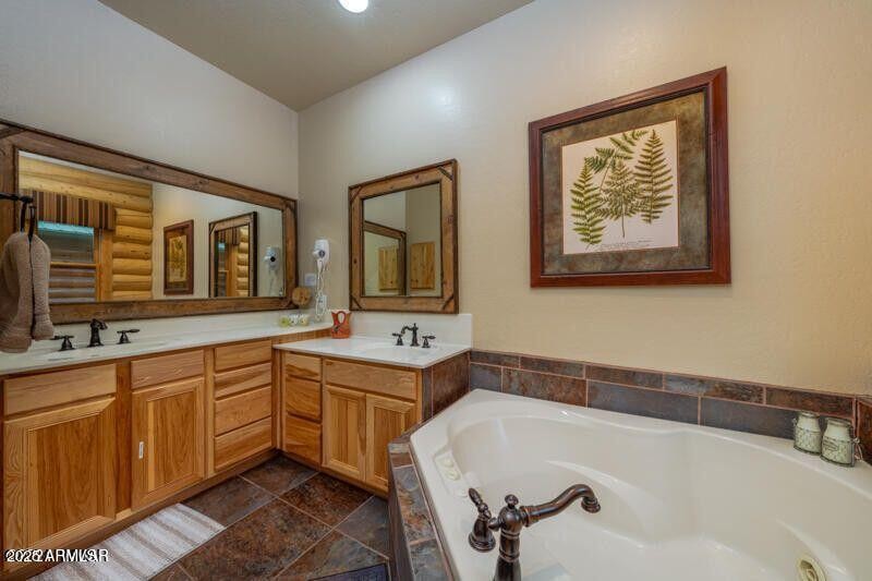 20250215034702628399000000-o