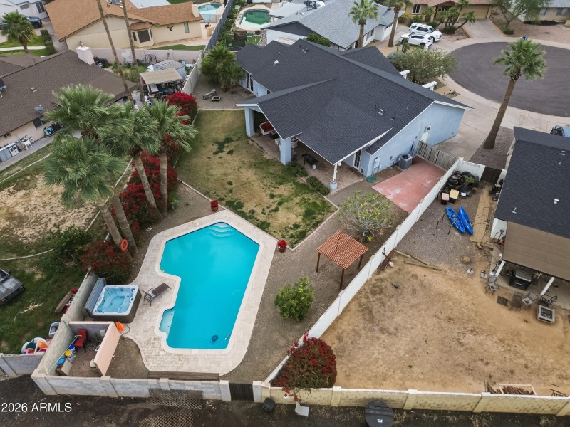 Oversized Cul-de-sac lot