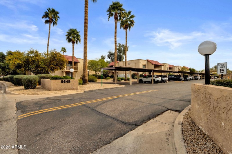 9-web-or-mls-8649-e-royal-palm-rd