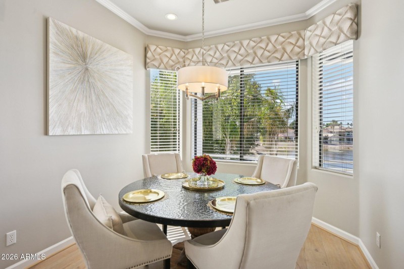 27-web-or-mls-N 56th Ave-S0502-027