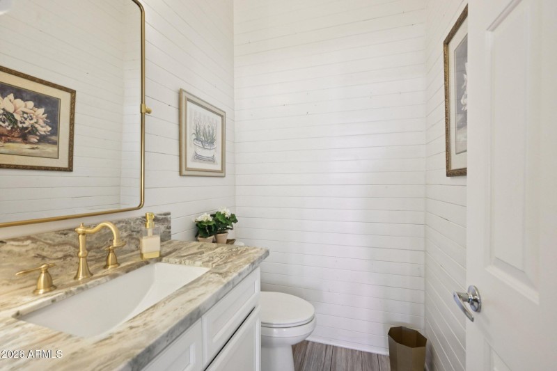 30-web-or-mls-N 56th Ave-S0502-030