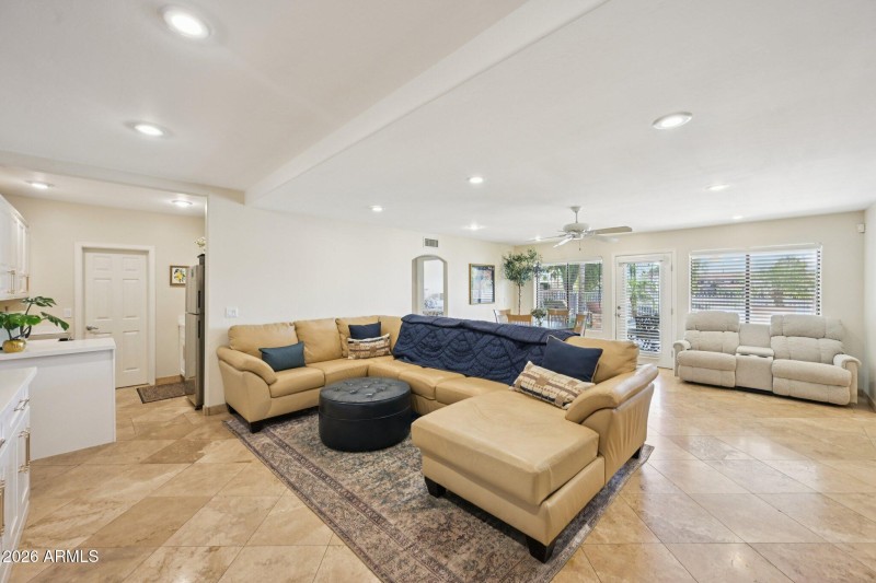 42-web-or-mls-N 56th Ave-S0502-042