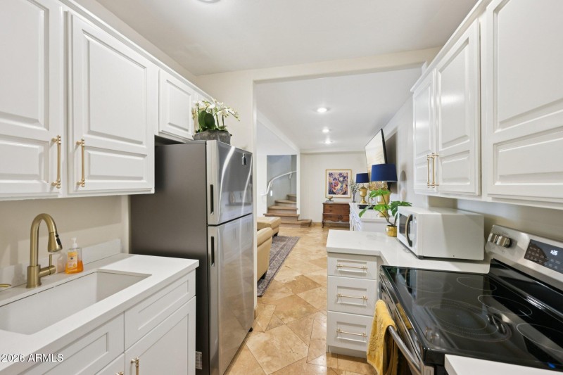 45-web-or-mls-N 56th Ave-S0502-045