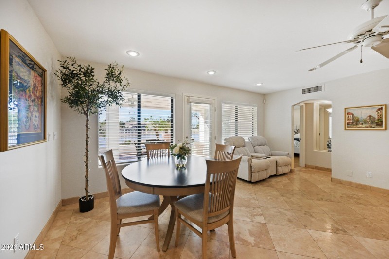 47-web-or-mls-N 56th Ave-S0502-047