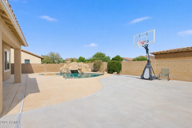 Backyard with paved RV?/Sportcourt