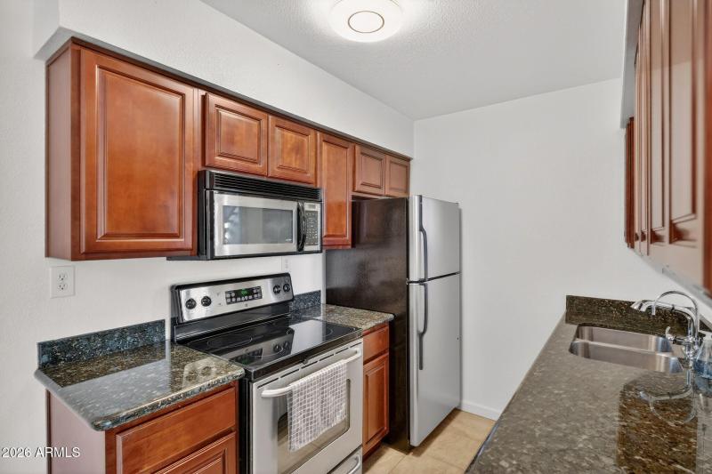 8-web-or-mls-11 N Granite Reef Rd