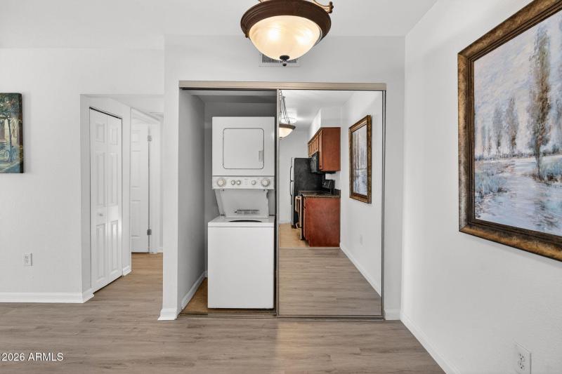 17-web-or-mls-10 N Granite Reef Rd