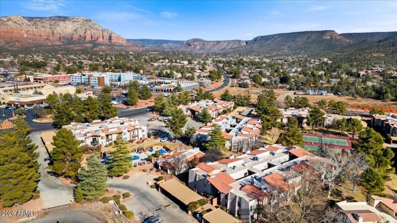 31-Oak Creek Estados Community