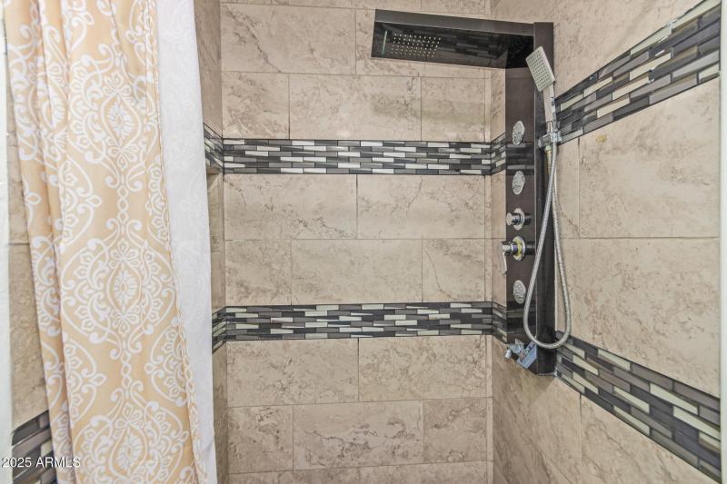 2300 E CONCORDA DR - Bathroom