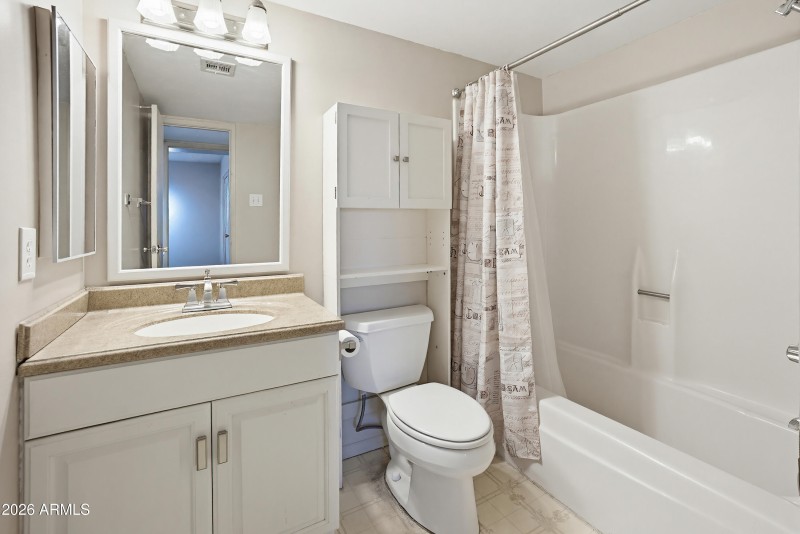 3321 W Greenway Rd-4