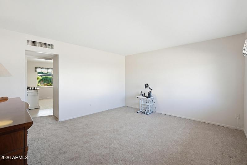 3321 W Greenway Rd-16