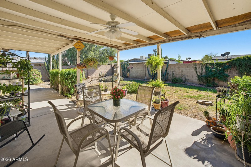 3321 W Greenway Rd-28