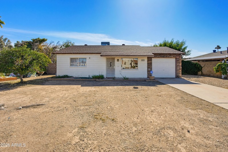 3321 W Greenway Rd-36