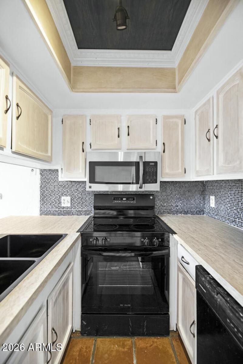 10411 N 11th Ave #11