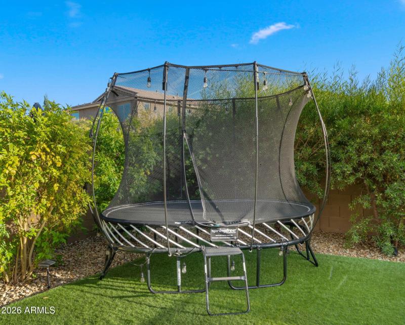 34-web-or-mls-Backyard6