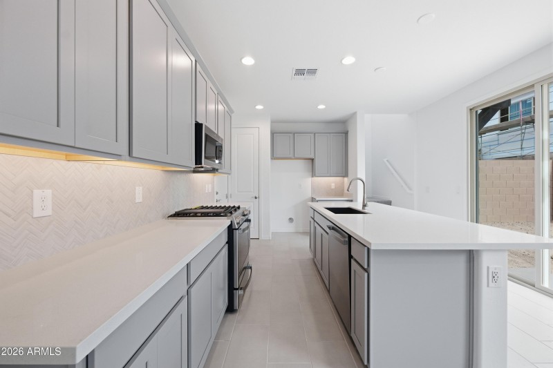 hj-az-phoenix-hawes-crossing-venture-jas