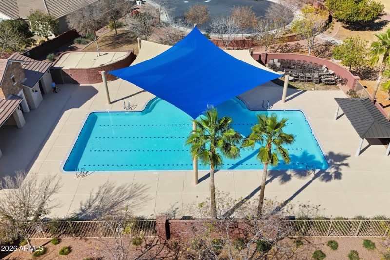 047-community-amenities