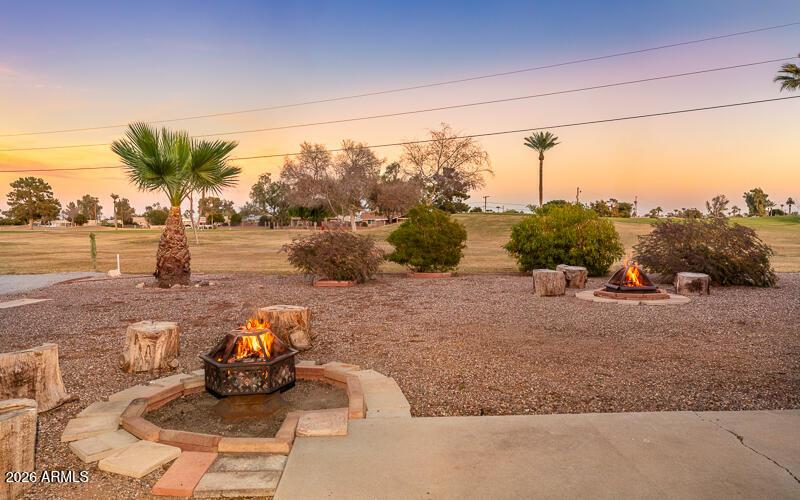 Backyard- firepits and golfcourse views