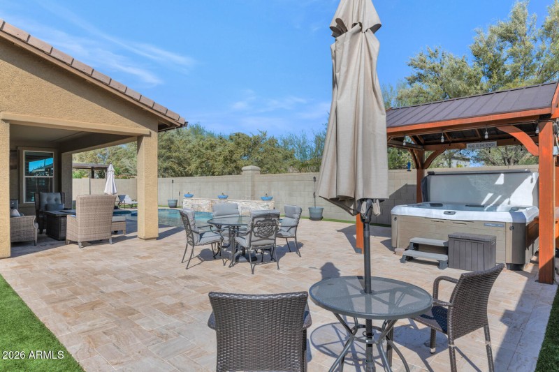 17012 W Sand Hills Rd-large-031-040-1701