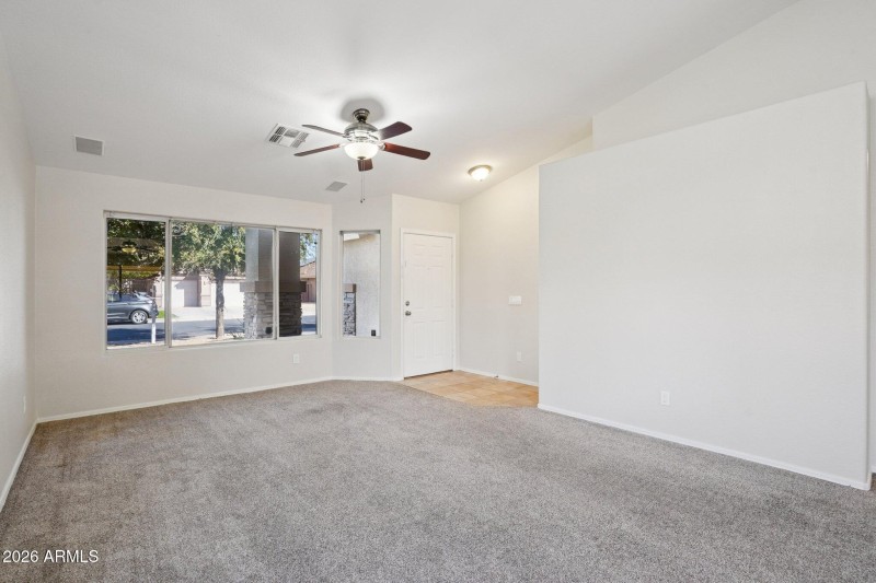 5-web-or-mls-Aspen Way-S0702-005