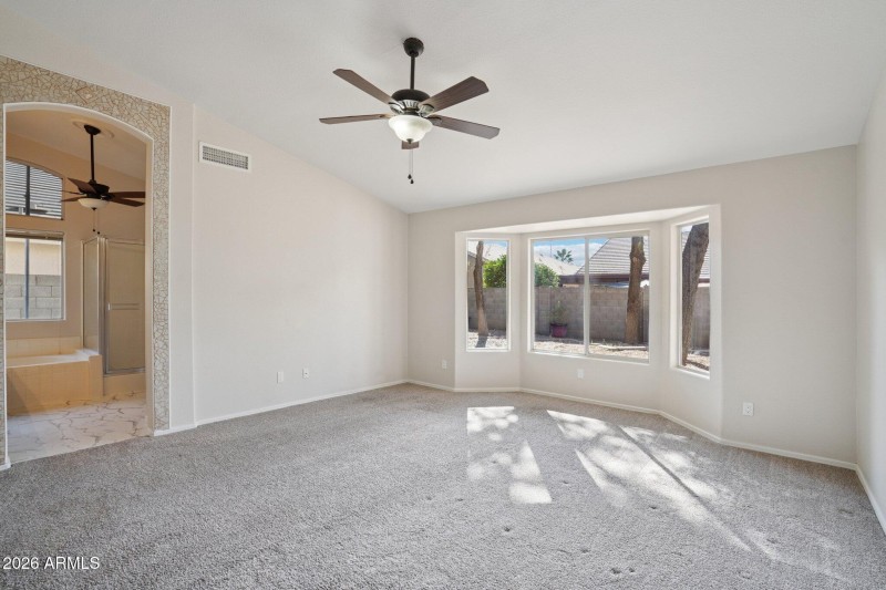 28-web-or-mls-Aspen Way-S0702-028