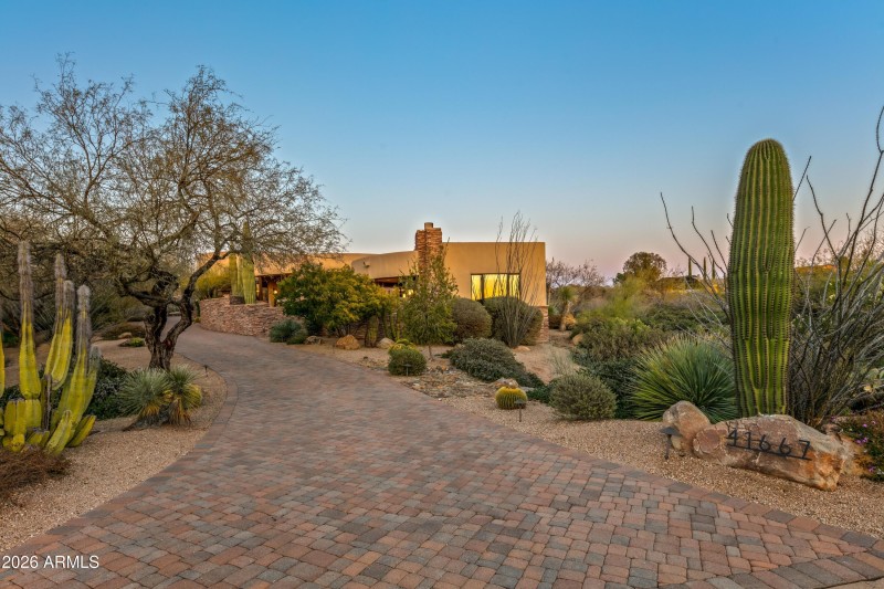 007_Lengthy Driveway, Privacy