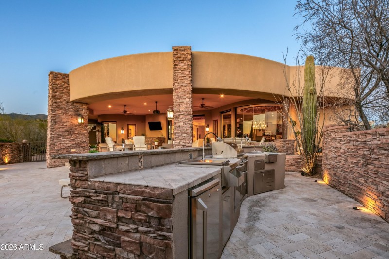 057_The Outdoor Kitchen