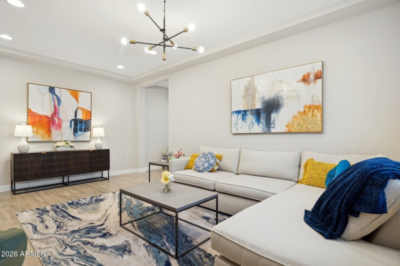 5-web-or-mls-6875-w-spur-dr