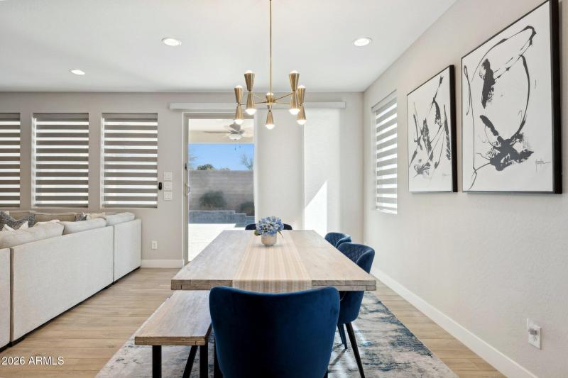 10-web-or-mls-6875-w-spur-dr