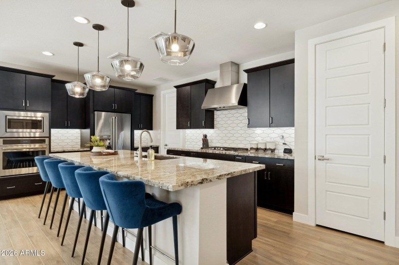 13-web-or-mls-6875-w-spur-dr