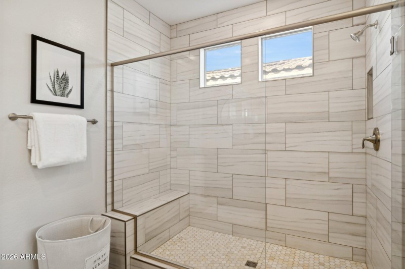 21-web-or-mls-6875-w-spur-dr