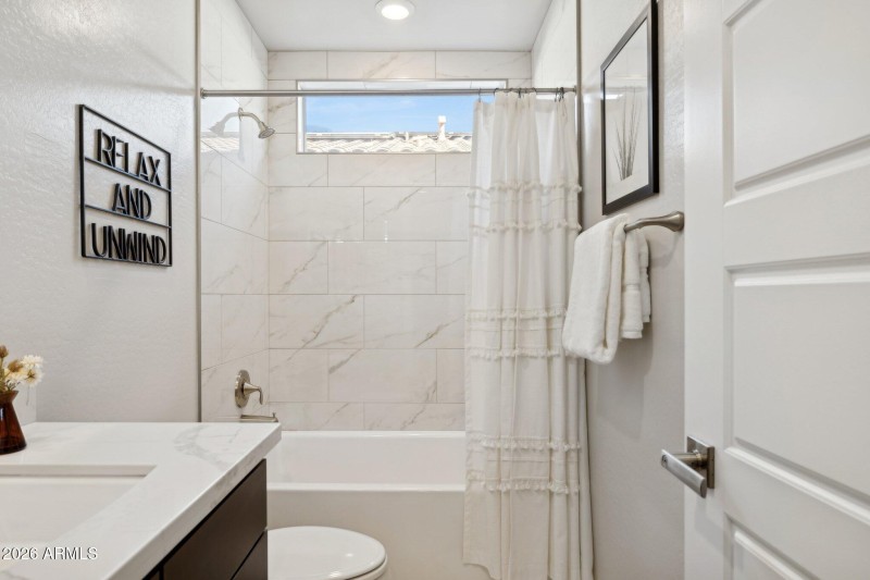 26-web-or-mls-6875-w-spur-dr