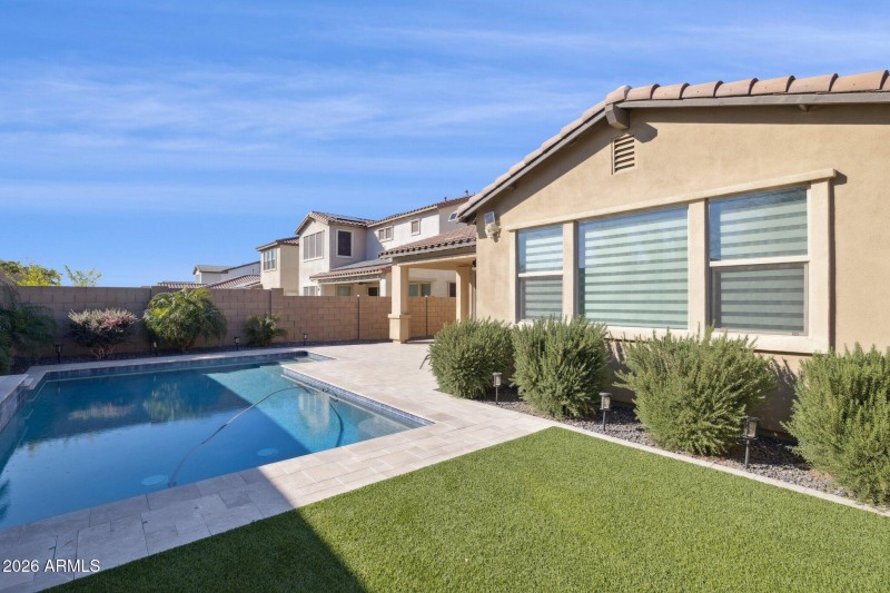 36-web-or-mls-6875-w-spur-dr